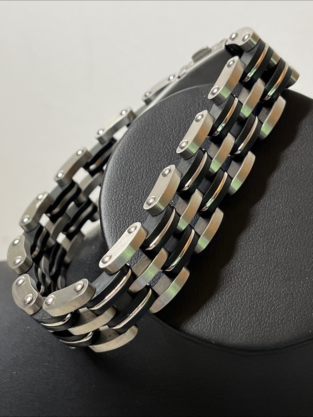 SILPADA Stainless Steel Link Bracelet with Black Accents
Satin Finish Bar Link